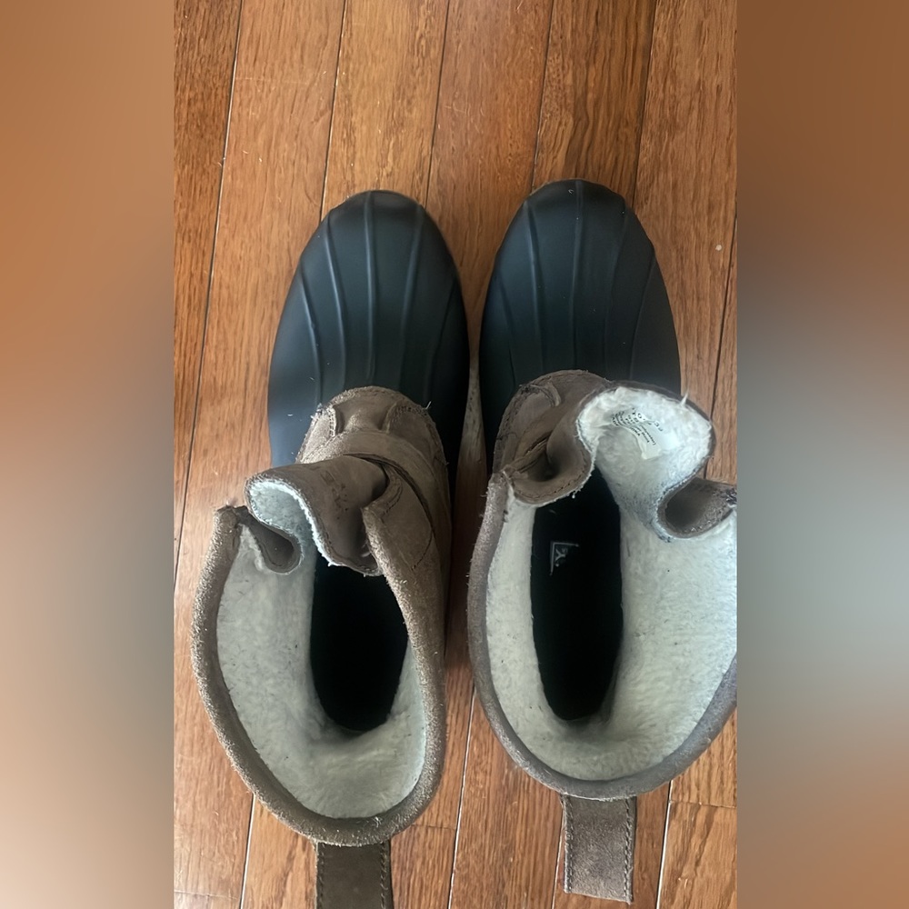 Sperry winter boots